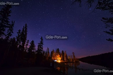 537914_distant_campfire_roche_lake_provincial_park_kamloo_5584x3467_www.Gde Fon.com.jpg