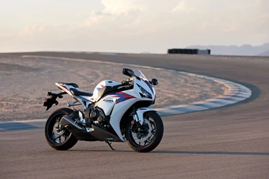 Latest HD And Widescreen Super Bikes Wallpapers