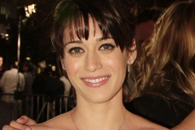 Lizzy   Lizzy Caplan Wallpapers (2617554)   Fanpop