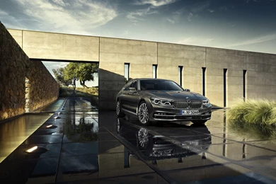 2016 BMW 7 Series Wallpapers And Videos Want To Pull You Into A ...