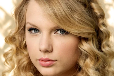 TAYLOR SWIFT WALLPAPER DESKTOP WSP013
