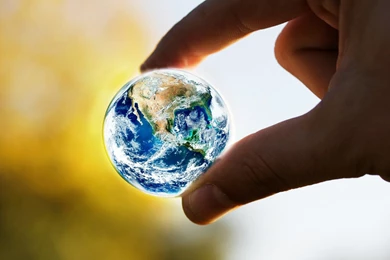 Globe In The Fingers Wallpapers And Images   Wallpapers, Pictures ...