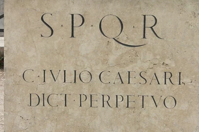 SPQR: Julius Caesar