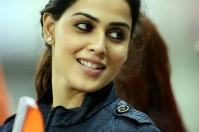 Genelia D'souza Cute HD Wallpapers