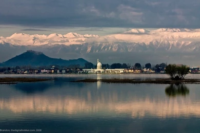 Indian Travel Blog   Discover India: Kashmir  India's Switzerland ...