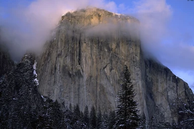 Apple's Yosemite Image, Suitable For A Desktop Backgrounds : Mac