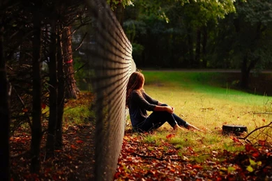 Sad Girls Wallpapers HD Pictures