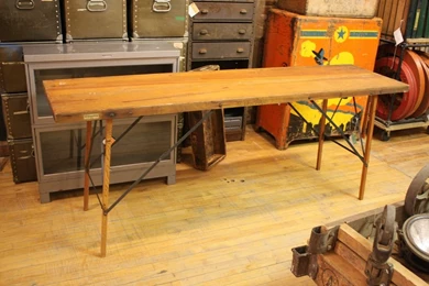 Fold Up Wallpapers Hanger's Table