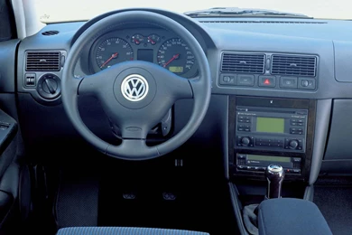 Volkswagen Golf IV Picture
