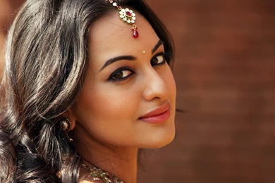 Sonakshi Sinha Wallpapers