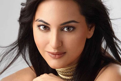 Sonakshi Sinha Close Up HD Wallpaper• PoPoPics.com