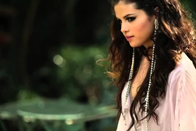 Selena Gomez Wallpapers High Quality