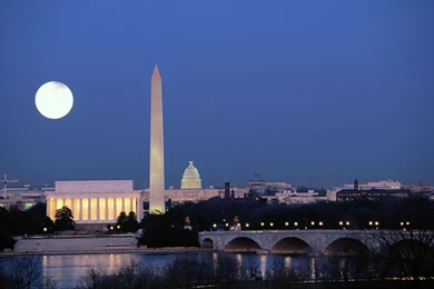 20 Washington DC Monuments At Night