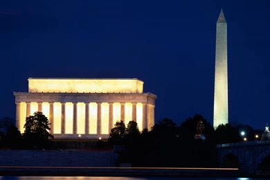 Lincoln Memorial and the Washington Monument Washington DC.jpg