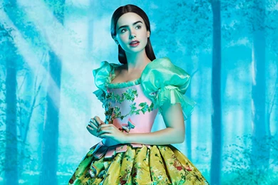 Lily Collins As Snow White Wallpapers