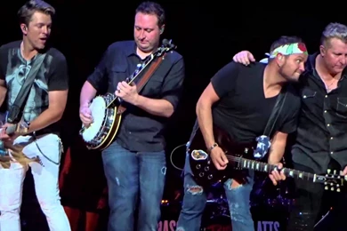 Rascal Flatts   Banjo   6/13/15   Riot Tour   Jiffy Lube Live ...