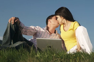 Pic New Posts: Caple Kiss Wallpapers