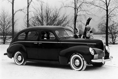 1940 Mercury Eight Town Sedan (O9A) Retro H Wallpapers