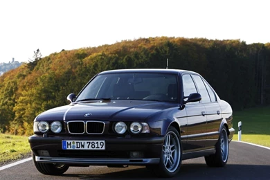 Bmw_5 series_1994_wallpapers_1.jpg