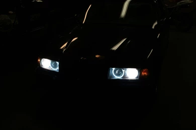Anyone Make Angel Eyes Work With US E36 Lights?