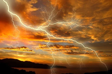 Thunderstorms And Lightning   Wallpaper.