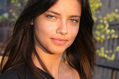 Tori Black Vs Adriana Lima   Uludağ Sözlük Galeri