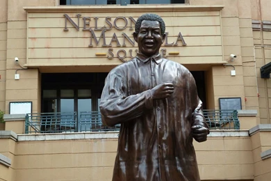 Nelson Mandela Square Wallpaper Backgrounds