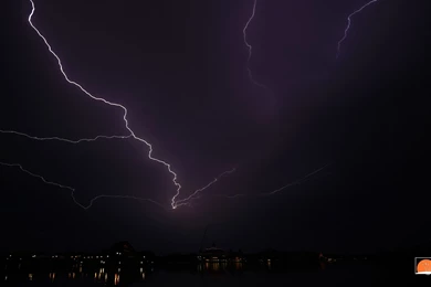 1920 X 1280 DS Wallpapers 129 Lightening « Deremer Studios