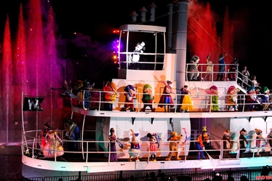 Fantasmic!: Steamboat Willie And Friends In The Fantasmic Grand ...