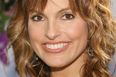 Mariska Hargitay Photo, Pics, Wallpapers   Photo