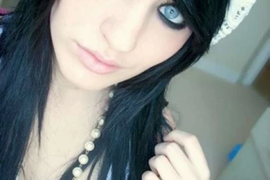 25 Cute And Cool Emo Pictures For Girls