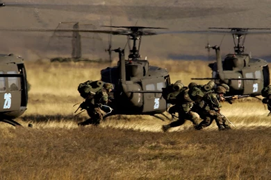 Download Huey Insertion Wallpapers 1920x1080