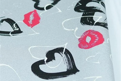 Wallpapers Galore Online Store. Hearts And Kisses Wallpapers 10m Roll