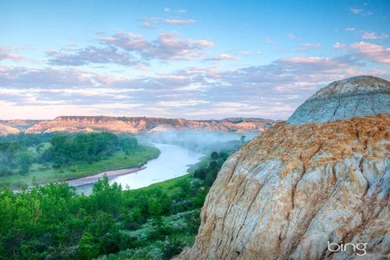 Download 1366x768 Bing Mountain Wallpapers