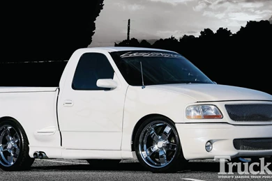 1 Ford F 150 SVT Lightning HD Wallpapers