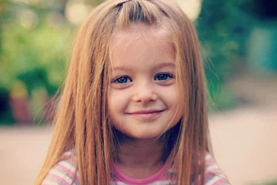 Cute Girl Smiling HD Wallpapers