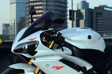 Sony Xperia Z1, ZL, Z, Samsung Galaxy S4, HTC One Yamaha ...