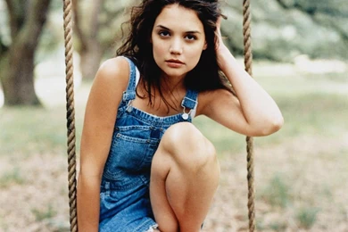 Katie Holmes Young Wallpaper• PoPoPics.com