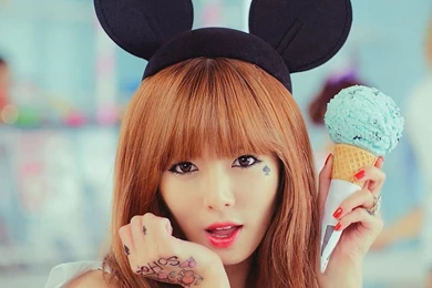 Kim HyunA 4Minute Trouble Maker Korean Idol Singer Songwriter ...