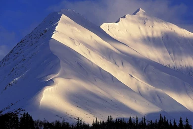 Desktop Wallpapers » Natural Backgrounds » Whispering Mountain ...