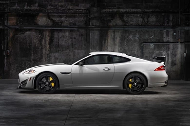 Full HD Jaguar XKR Wallpapers