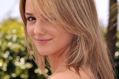 Addison timlin celebrity city addison timlin lo mm zc c89d3a439510e5bb4b109a5046b88d70 large 421581.jpg