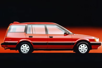 Toyota_corolla_1988_wallpapers_2.jpg