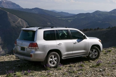 Toyota Land Cruiser V8 4WD   Free Widescreen Wallpapers / Desktop ...
