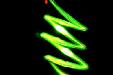 1888 christmas tree glow iphone wallpaper iphone 5 wallpapers_a002499f36e5847531c1f60102d42241_raw.jpg