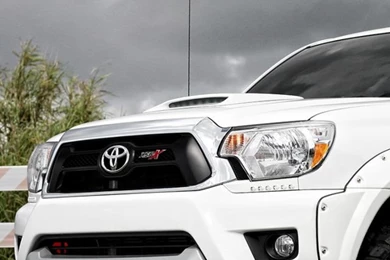 Sport Toyota Tacoma 640x1136.jpg