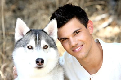 Cute taylor lautner wallpaper.jpg