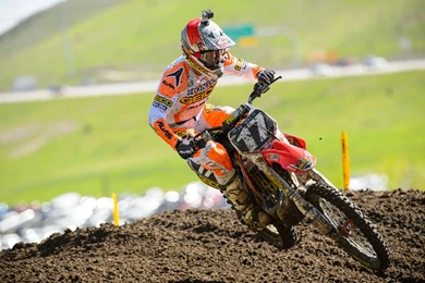AdeHolaatod: Dirt Bike Racing Wallpapers