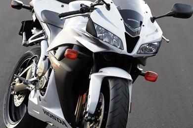 Honda CBR600RR 1024 X 768 Wallpapers