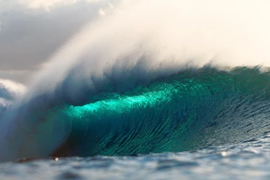 Powerful Wave Free Desktop Backgrounds   Free Wallpapers Image